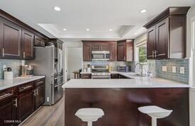 18520 Asuncion Street, Porter Ranch CA: https://media.crmls.org/mediaz/d371aef9-fcd5-45ea-a057-789f92f49465.jpg