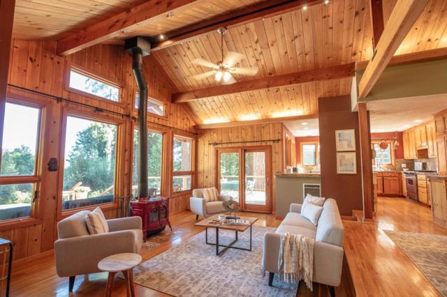 4600 Trout Gulch Road, Aptos CA: https://media.crmls.org/mediaz/d37291ce-07b2-486e-a586-7dea2a148aa6.jpg