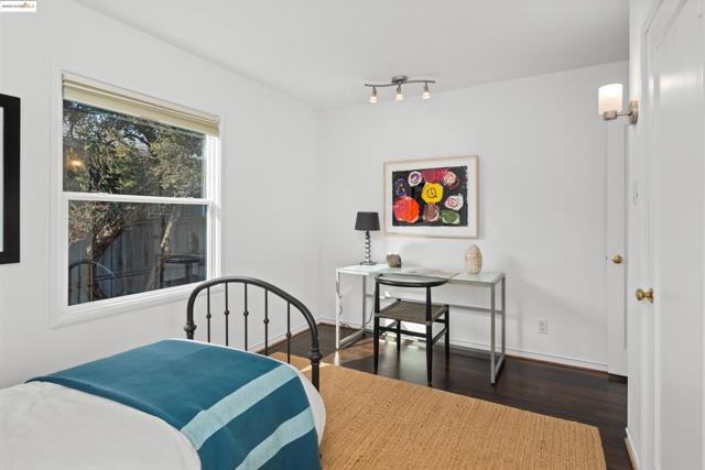 209 Behrens St, El Cerrito CA: https://media.crmls.org/mediaz/d372b405-472d-4c0e-a6f0-f1cfe142a9fa.jpg