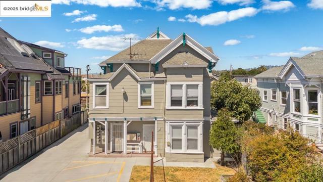 Image 9 of 29 For 1062 60th St