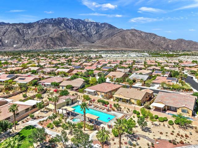 3766 Cassia Trail, Palm Springs CA: https://media.crmls.org/mediaz/d37358f6-f143-4ed9-984c-14dad42adafd.jpg