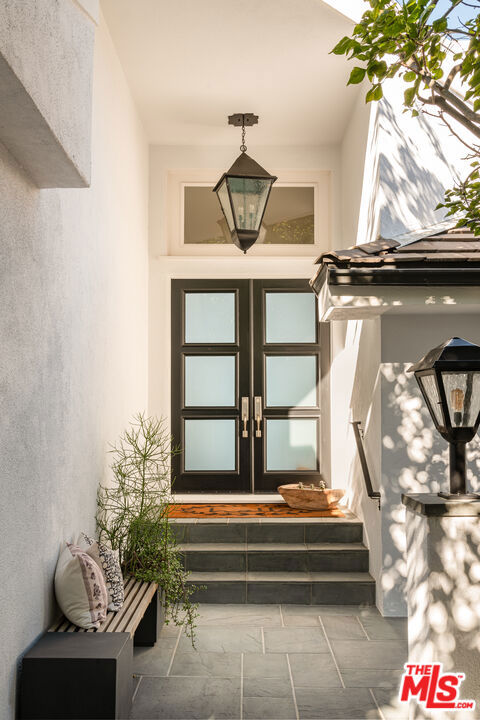 5 Bed Home for Sale in Beverly Hills, California