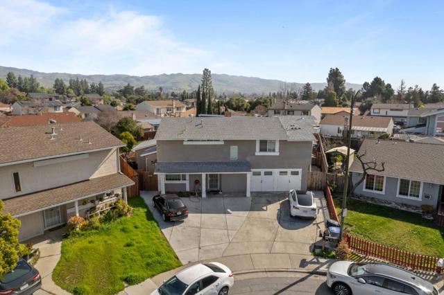 2604 Sierra Vista Court, San Jose CA: https://media.crmls.org/mediaz/d373d512-302f-46b2-ac00-8bff3ed7bc02.jpg