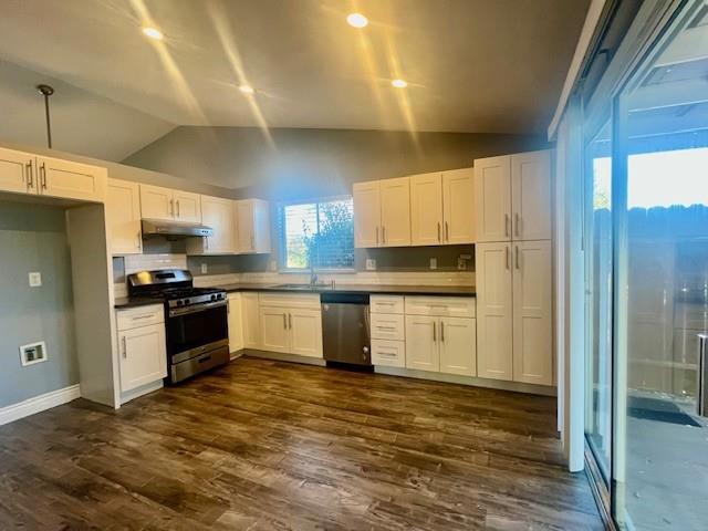 16100 5th Street, Lathrop CA: https://media.crmls.org/mediaz/d373f250-b3ac-48fb-8e6e-cf1ef5449838.jpg