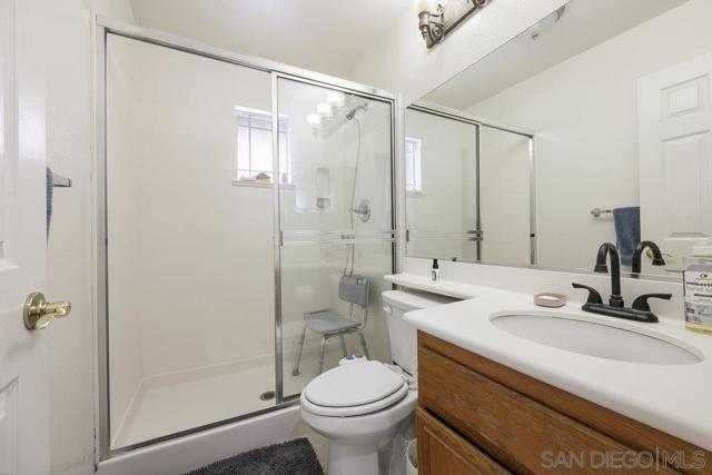 2176 Pointe Pkwy, Spring Valley CA: https://media.crmls.org/mediaz/d3741052-5d02-413a-b189-9d12458b806e.jpg