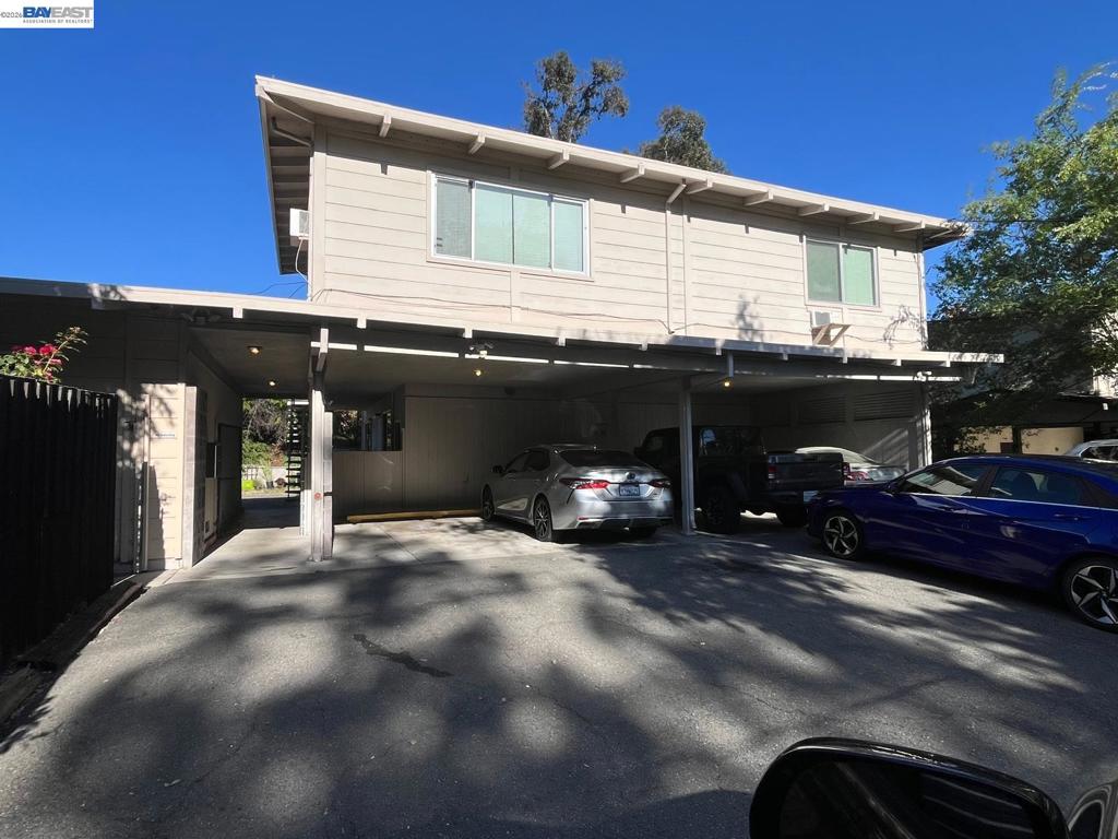 1594 Morgan Ln.