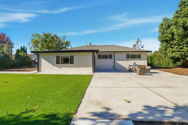 2296 Pulgas Avenue, East Palo Alto CA: https://media.crmls.org/mediaz/d374c245-340a-4b68-937e-2b7f637543c9.jpg