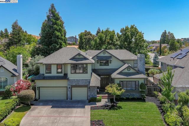 942 Finovino Ct, Pleasanton CA: https://media.crmls.org/mediaz/d3753544-76e5-4d3c-88bc-2c38694b3289.jpg