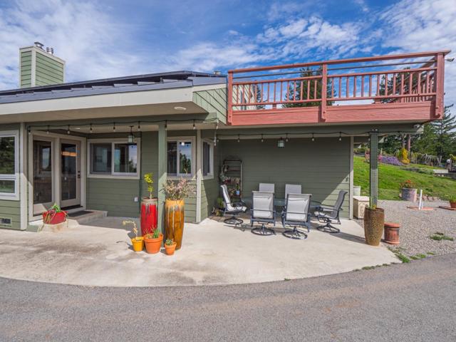 1584 Tindall Ranch Road, Corralitos CA: https://media.crmls.org/mediaz/d37571b1-0381-48f7-b061-687aea199818.jpg