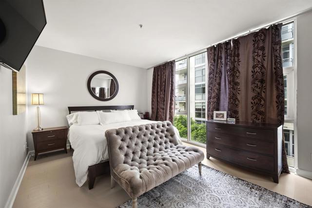 3788 Park Blvd, San Diego CA: https://media.crmls.org/mediaz/d375a9c2-2a3a-429f-837c-8fec85bf0227.jpg