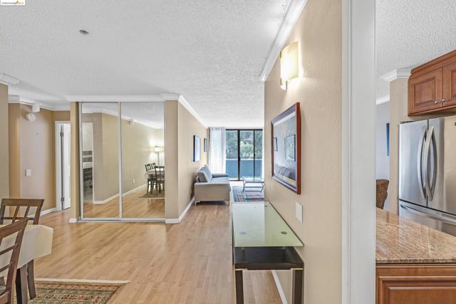 Details for 555 Pierce St  942, Albany, CA 94706