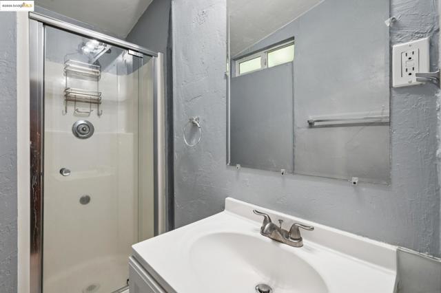 1063 32Nd St, Oakland CA: https://media.crmls.org/mediaz/d376880f-bf41-43c6-bff6-fb4b9a7f594b.jpg