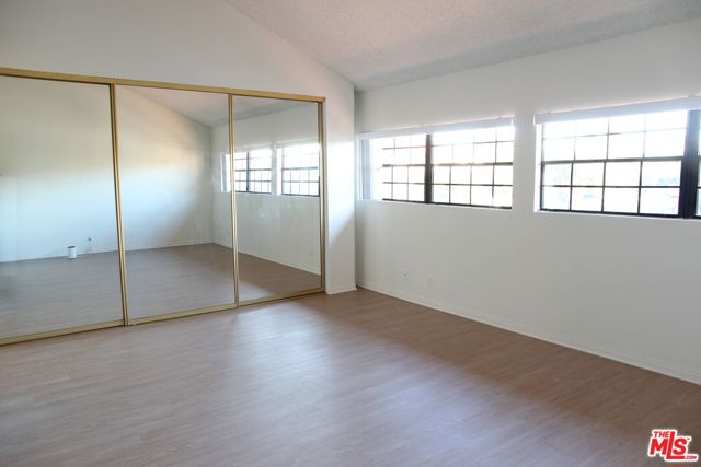 10827 MARIETTA Avenue, Culver City CA: https://media.crmls.org/mediaz/d37729eb-6bc1-47ef-8298-9d95d741886d.jpg