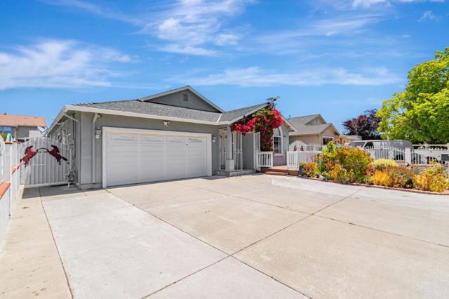 2918 Stanhope Drive, San Jose CA: https://media.crmls.org/mediaz/d3774343-ae43-43c4-98d3-5924d0127d11.jpg