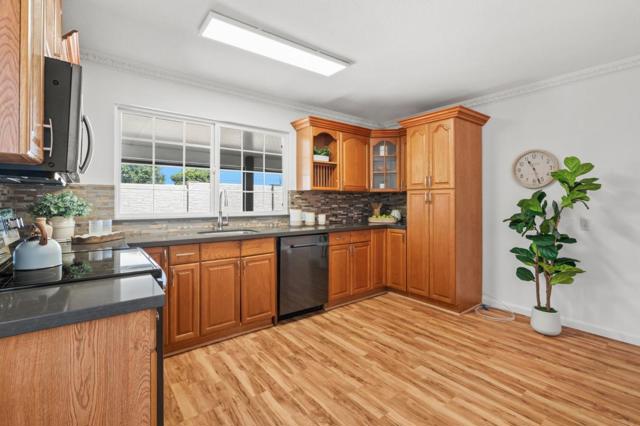 1459 Blackfield Drive, Santa Clara CA: https://media.crmls.org/mediaz/d378391c-e06b-4cba-943e-dbb91cf91e1a.jpg
