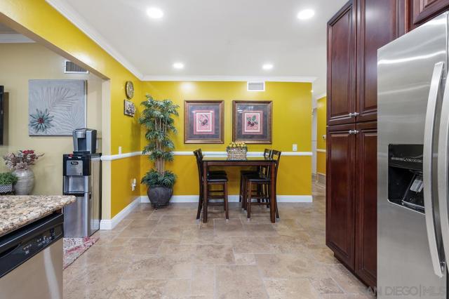 Image 9 of 27 For 10343 Greenford Dr