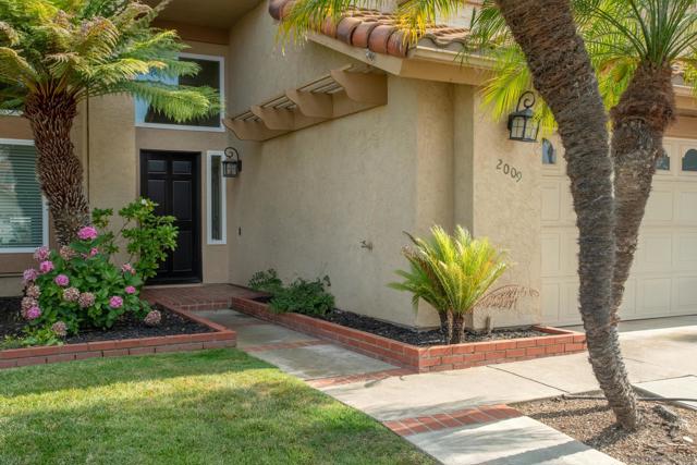 2009 Applewood Ln, Vista CA: https://media.crmls.org/mediaz/d378e9df-8c83-4502-b081-f9adfd236d09.jpg