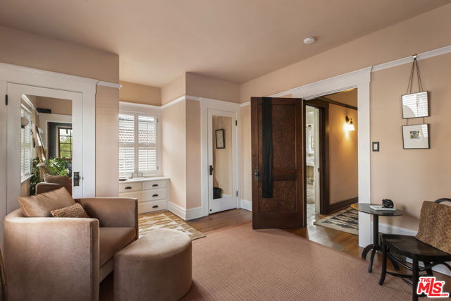 2102 W 24th Street, Los Angeles CA: https://media.crmls.org/mediaz/d37a1e5f-636c-4682-9645-79b68539f543.jpg