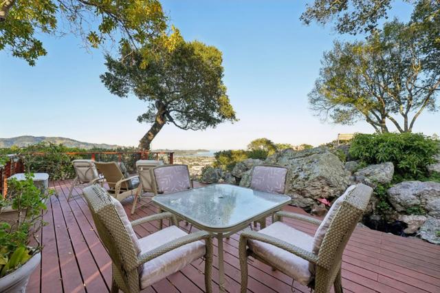 25 Oakhurst Road, San Rafael CA: https://media.crmls.org/mediaz/d37a520b-dcdc-4de0-bf9b-9073224d6e96.jpg
