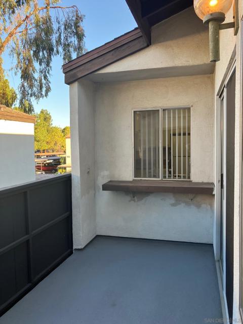 1361 Caminito Gabaldon, San Diego CA: https://media.crmls.org/mediaz/d37b7ded-3356-4790-be17-6041898c71a3.jpg