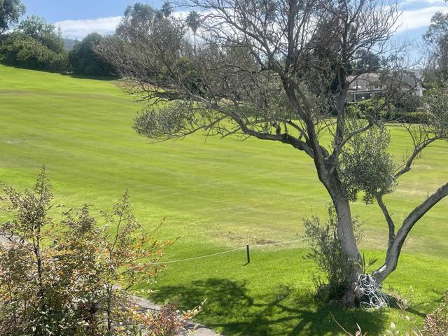 1054 La Sombra Drive, San Marcos CA: https://media.crmls.org/mediaz/d37b84d9-223e-47e2-80e5-315d45e460a3.jpg