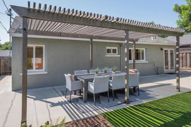 1024 Inverness Drive, San Carlos CA: https://media.crmls.org/mediaz/d37e5a74-aead-4c76-ab48-e967ed676f3e.jpg