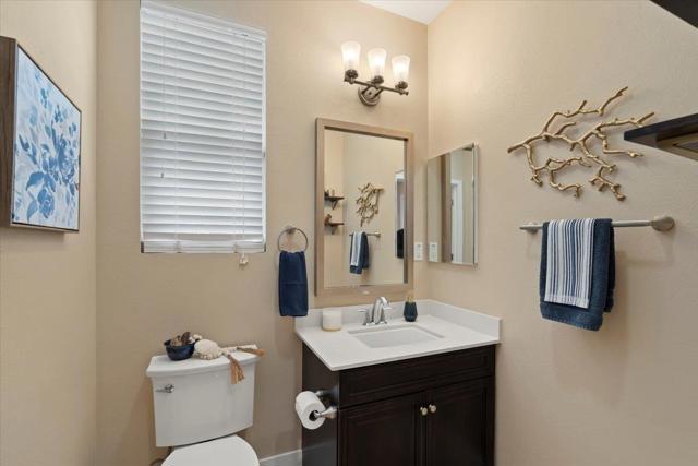 255 Stoney Creek Lane, Morgan Hill CA: https://media.crmls.org/mediaz/d380de96-0908-47e7-b672-09c116fa354a.jpg