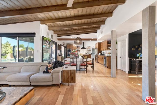 Image 7 of 33 For 8730 Encino Avenue