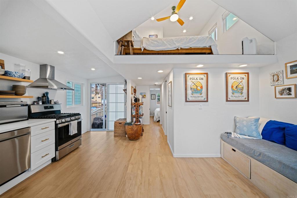 1624 N Coast Highway 101 - photo 12