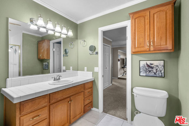 21317 Blue Curl Way, Canyon Country CA: https://media.crmls.org/mediaz/d382471c-4b47-40eb-ae94-3544e8e5dbd6.jpg