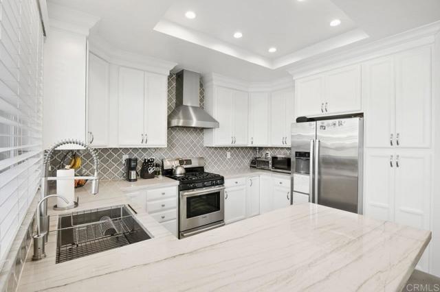 Detail Gallery Image 15 of 64 For 11372 via Rancho San Diego #B,  El Cajon,  CA 92019 - 3 Beds | 2/1 Baths