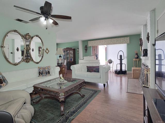 Image 17 of 61 For 2633 Windmill View Dr