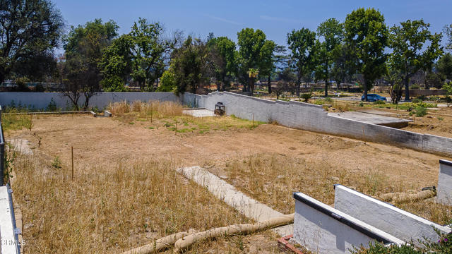 192 Wapello Street, Altadena CA: https://media.crmls.org/mediaz/d383844c-e8e1-47f2-969a-023eb468828a.jpg