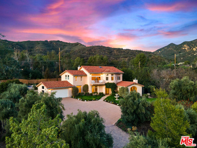 2175 Cold Canyon Road, Calabasas CA: https://media.crmls.org/mediaz/d386f075-9046-4482-a187-7ccd2e874157.jpg