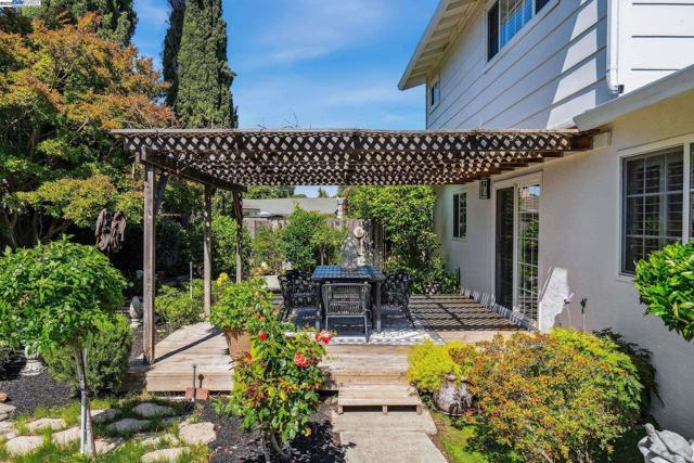 7299 Elba Ct, Dublin CA: https://media.crmls.org/mediaz/d3878621-7571-48d8-ac30-ee3c1c10995a.jpg