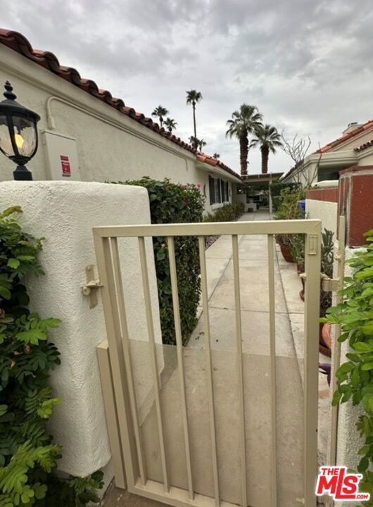 43570 Via Majorca, Palm Desert CA: https://media.crmls.org/mediaz/d388120d-3e20-436a-b079-b51d1b6fdb26.jpg