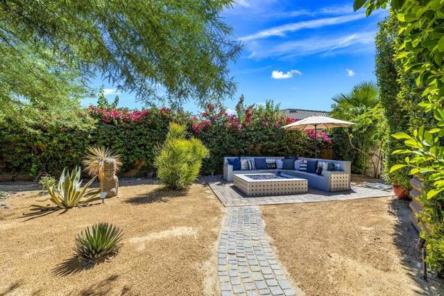 35618 Corte Serena, Cathedral City CA: https://media.crmls.org/mediaz/d388644a-c76d-4f7d-b6e5-5fe963f5e0d0.jpg