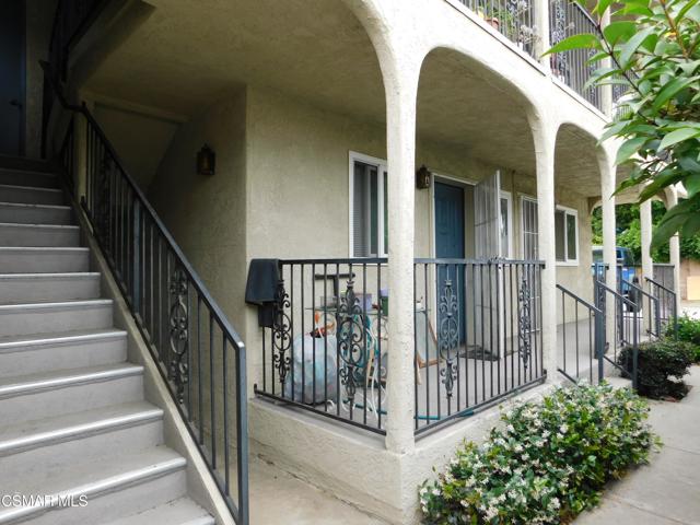 6213 Whitsett Avenue, North Hollywood CA: https://media.crmls.org/mediaz/d388cfb0-c05e-40bb-a5dc-254bb432609c.jpg