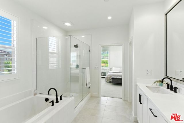 182 Plum Lily, Irvine CA: https://media.crmls.org/mediaz/d38903a4-8d05-42a3-b52d-8ed3c83c2547.jpg