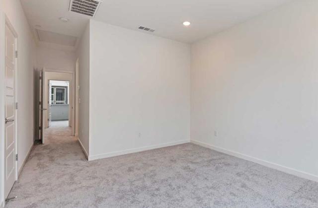 6694 Optimum Loop, San Jose CA: https://media.crmls.org/mediaz/d38967e1-d5d6-4d80-be4a-e2888aac2483.jpg