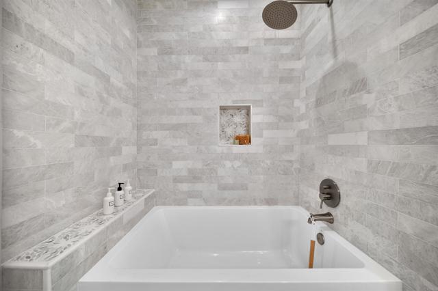 Image 50 of 59 For 812 Cleveland Street 1