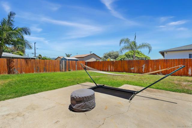 750 Fern St, Escondido CA: https://media.crmls.org/mediaz/d38bfadd-e23a-469a-b40f-a7cc08479883.jpg
