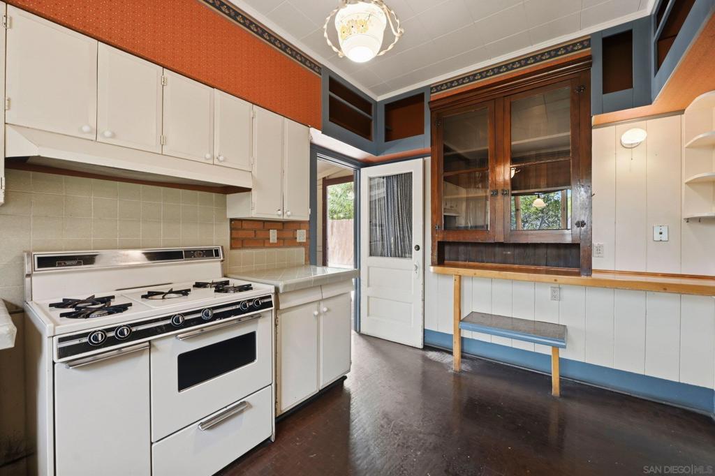 528 6th Ave. - photo 8