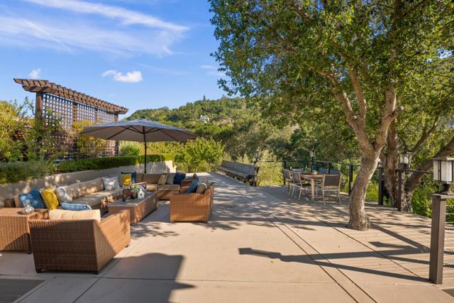 17435 Phillips Avenue, Los Gatos CA: https://media.crmls.org/mediaz/d38c8858-024c-4d10-95e1-e08dcd8e7d3d.jpg