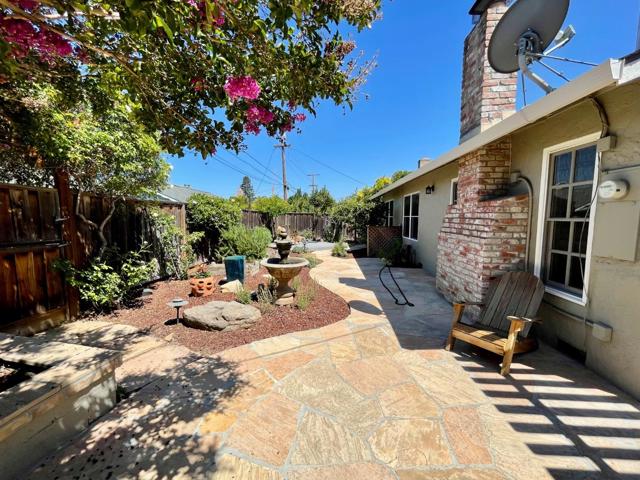 6863 Devon Way, San Jose CA: https://media.crmls.org/mediaz/d38d0057-2a47-4b9c-b97f-7beca13c4cd2.jpg