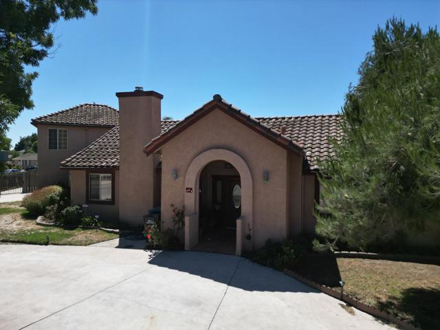 605 N Mildred Avenue, King City CA: https://media.crmls.org/mediaz/d38da652-fa5b-4da3-adbb-796c07a5dcbc.jpg
