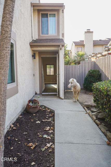 2321 Pima Lane, Ventura CA: https://media.crmls.org/mediaz/d38eb9f4-5244-4fc6-b77b-2a8f1e874b70.jpg