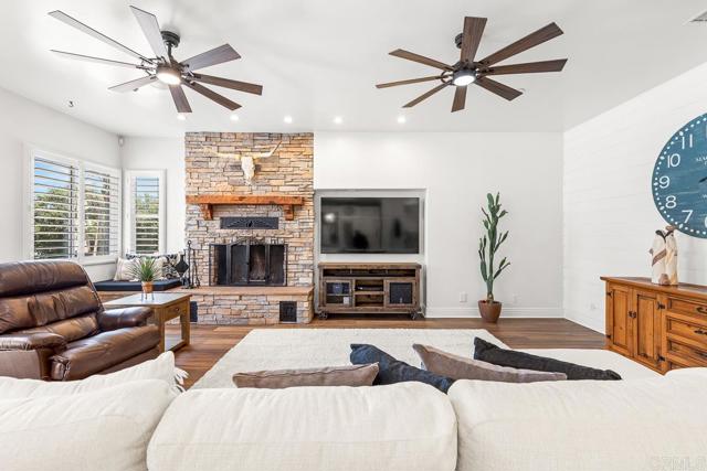 10166 Rancho Roble Rd., Escondido CA: https://media.crmls.org/mediaz/d38fefdc-d954-4f40-b68d-d1fbe8f52264.jpg