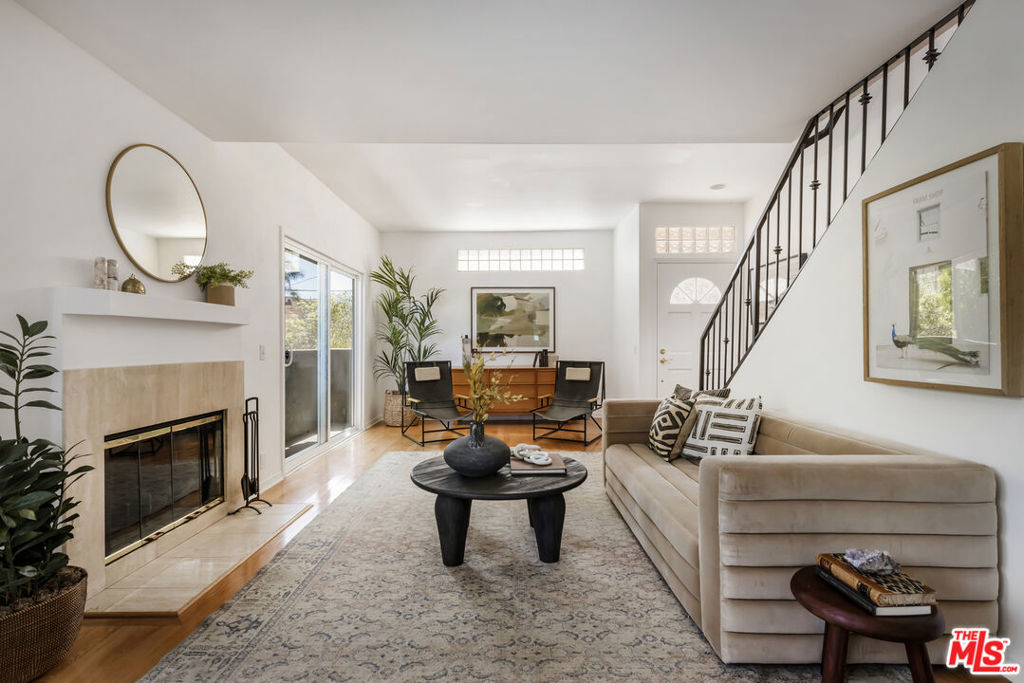 5259 Vantage Avenue #1