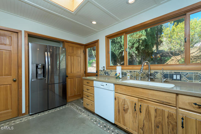 Detail Gallery Image 21 of 75 For 11461 Riverwood Dr, Sunland,  CA 91040 - 3 Beds | 2 Baths